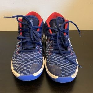 Nike akademics size 4.5 great used condition.